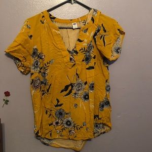 Old navy mustard yellow shirt